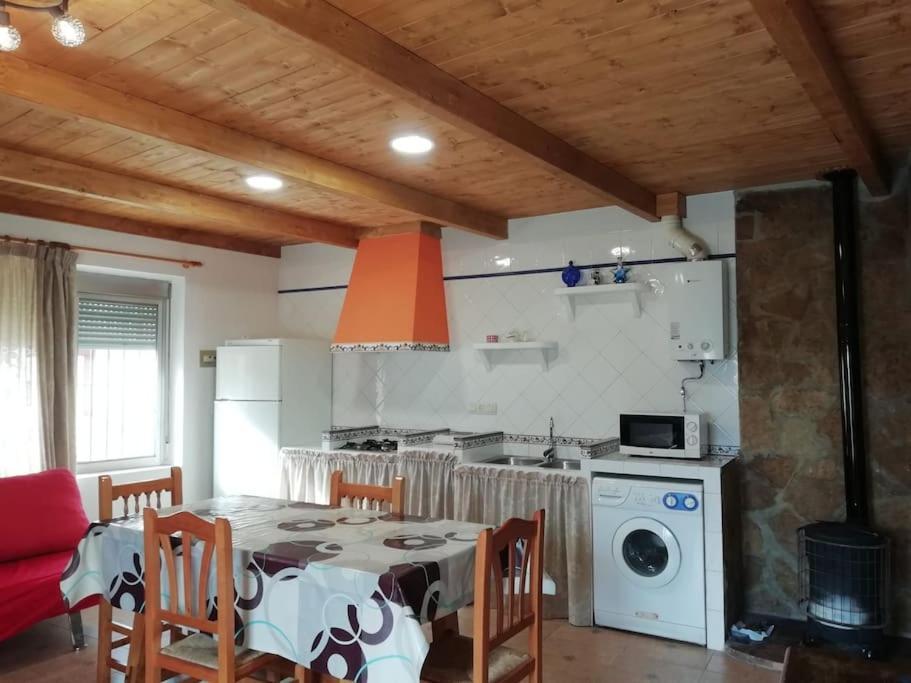 Casa Rural En Canon Rio Jucar.Lagila 알칼라 델 후카르 외부 사진